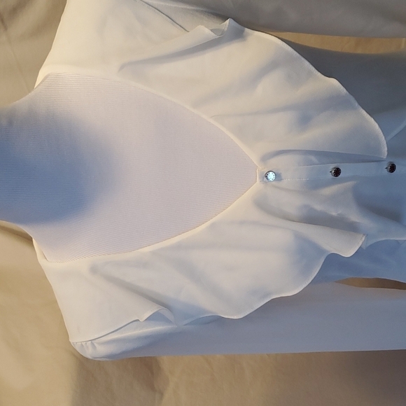 bebe Creamy Blouse SZ XS - Picture 4 of 10